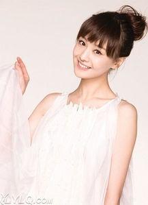 郑爽简历 资料个人资料,从校园新星到影视界璀璨明星的蜕变之路