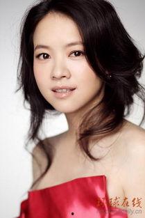 陈乔恩曾宝仪对比照片